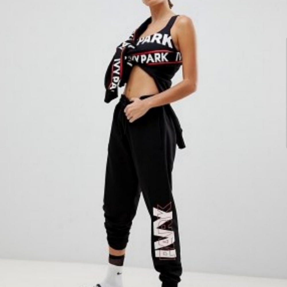NWOT Ivy Park Logo Sweatpants Joggers size XS
